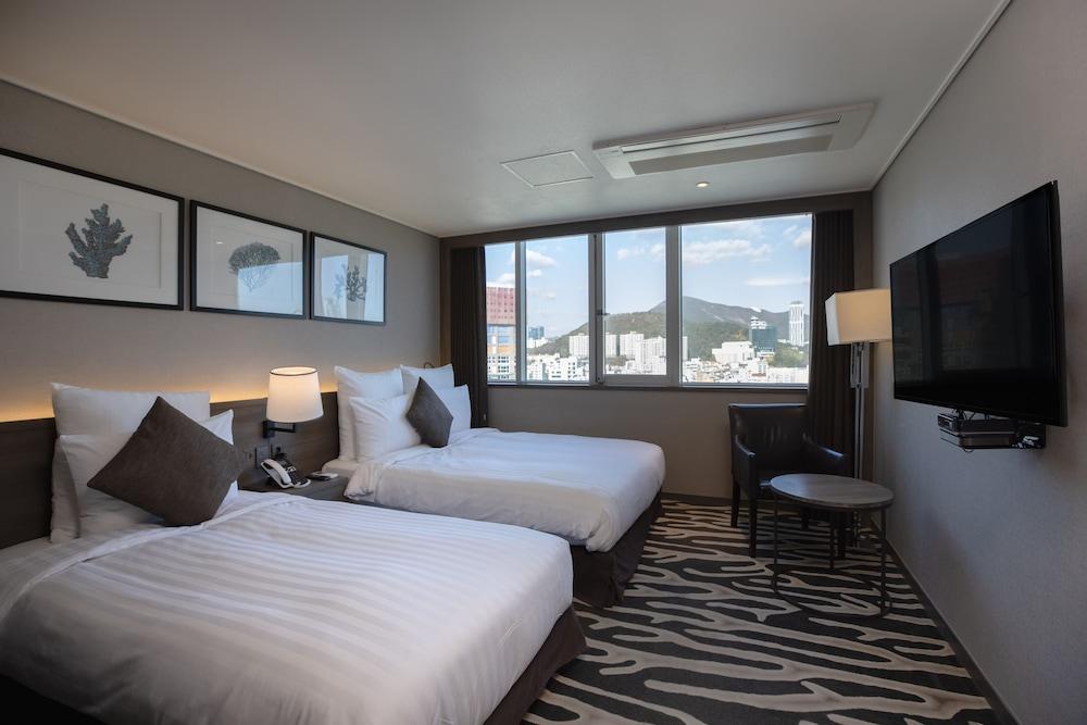 Kent Hotel Gwangalli By Kensington Busan Buitenkant foto