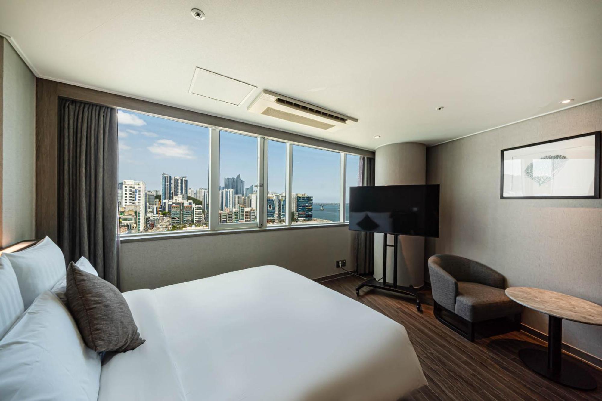 Kent Hotel Gwangalli By Kensington Busan Buitenkant foto
